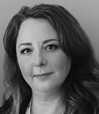 Eva Komandyan