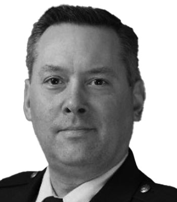 Col Carl Bottolfson